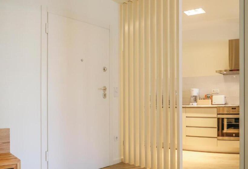 سوییت سوپریور, Spot Family Suites