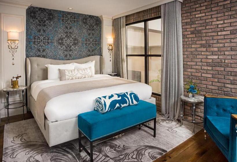 اتاق سوپریور با تخت بزرگ, The Ivey S