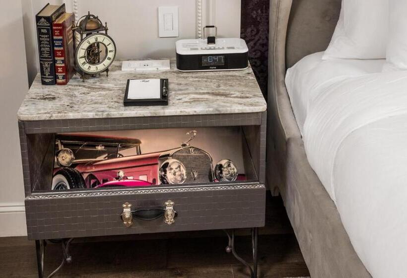 آپارتمان 1 خوابه, The Ivey S