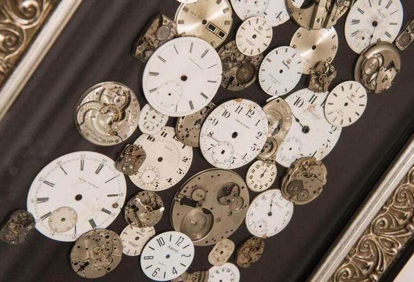 اتاق سوپریور با تخت بزرگ, The Ivey S