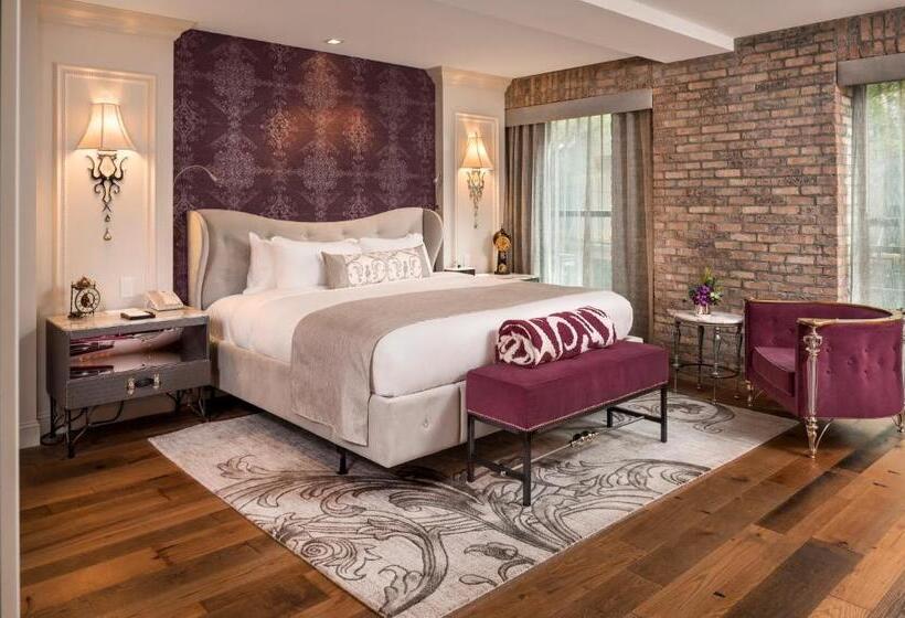 اتاق سوپریور با تخت بزرگ, The Ivey S