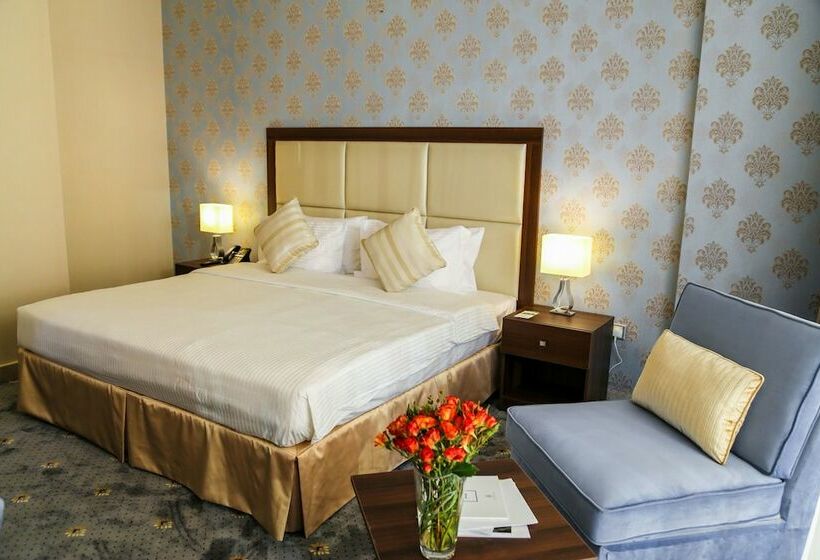 سوییت اجرایی, The Town Hotel Doha