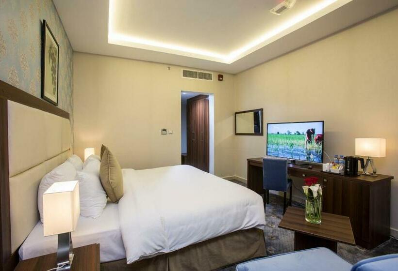 اتاق لوکس با تخت بزرگ, The Town Hotel Doha