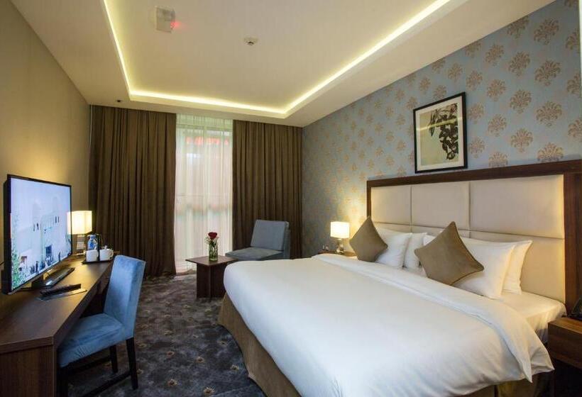 اتاق لوکس با تخت بزرگ, The Town Hotel Doha