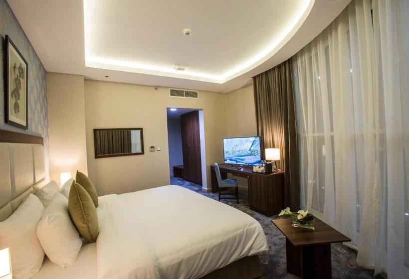 اتاق سوپریور با تخت بزرگ, The Town Hotel Doha