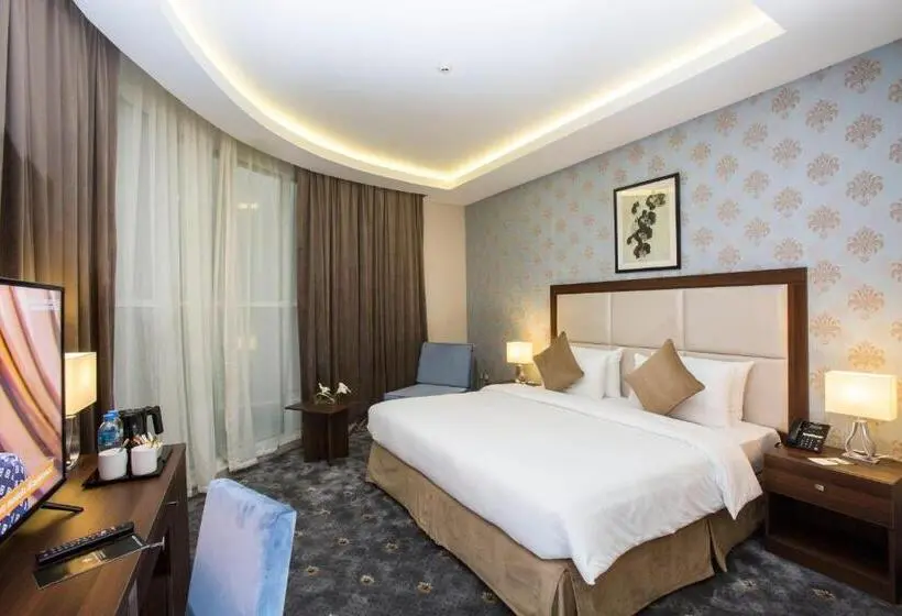 اتاق سوپریور با تخت بزرگ, The Town Hotel Doha