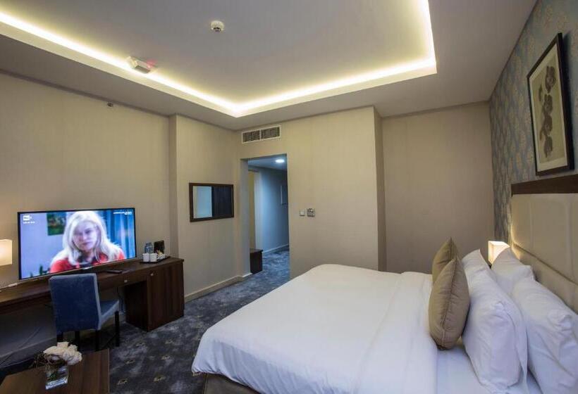 سوییت اجرایی, The Town Hotel Doha