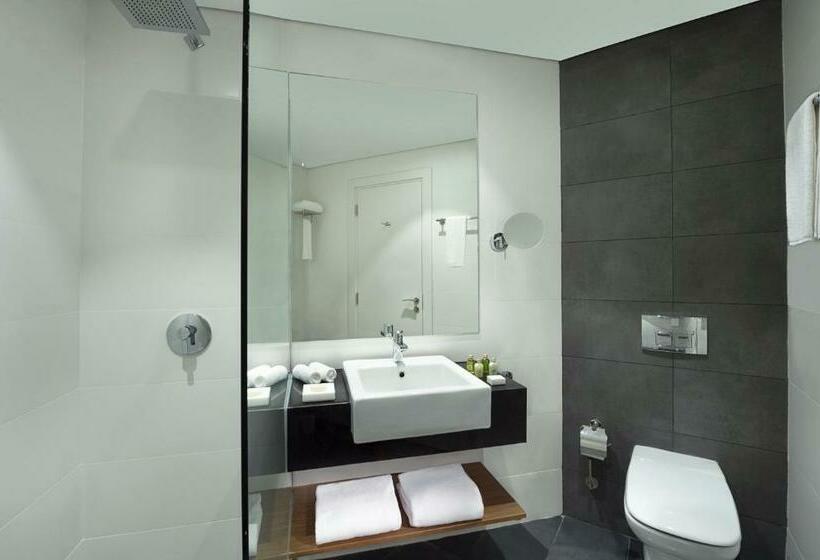 Люкс, Tryp By Wyndham Dubai