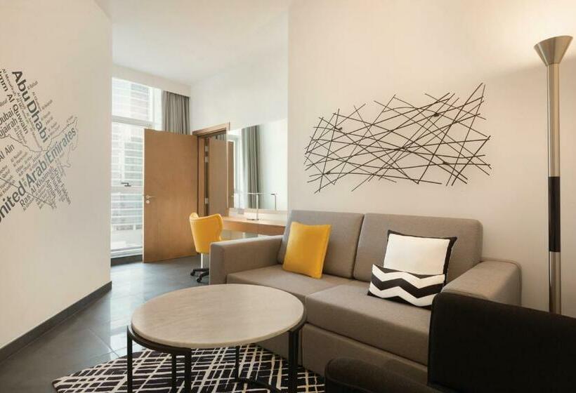 سوییت, Tryp By Wyndham Dubai