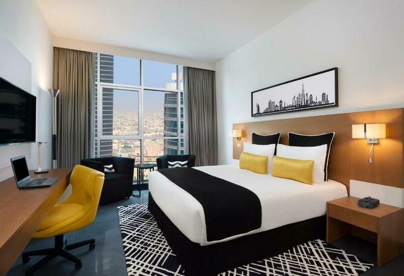 اتاق استاندارد با تخت بزرگ, Tryp By Wyndham Dubai