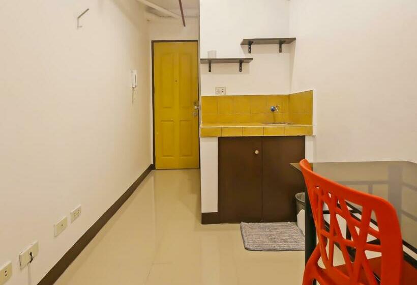 Номер Стандарт, Zen Rooms Makati City Hall