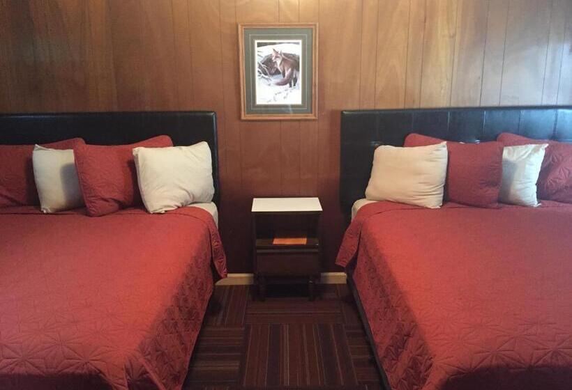 Family Suite, Adoba® Hotel Naubinway