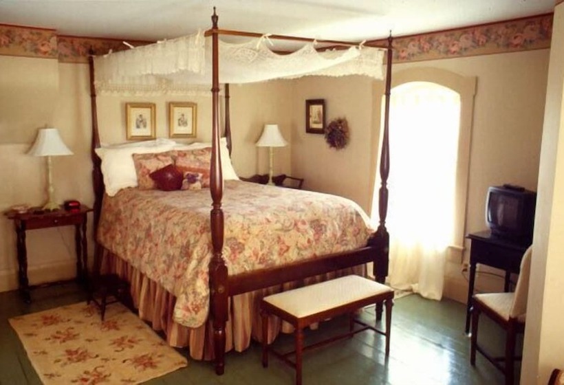 标准间, Strawberry Farm B And B