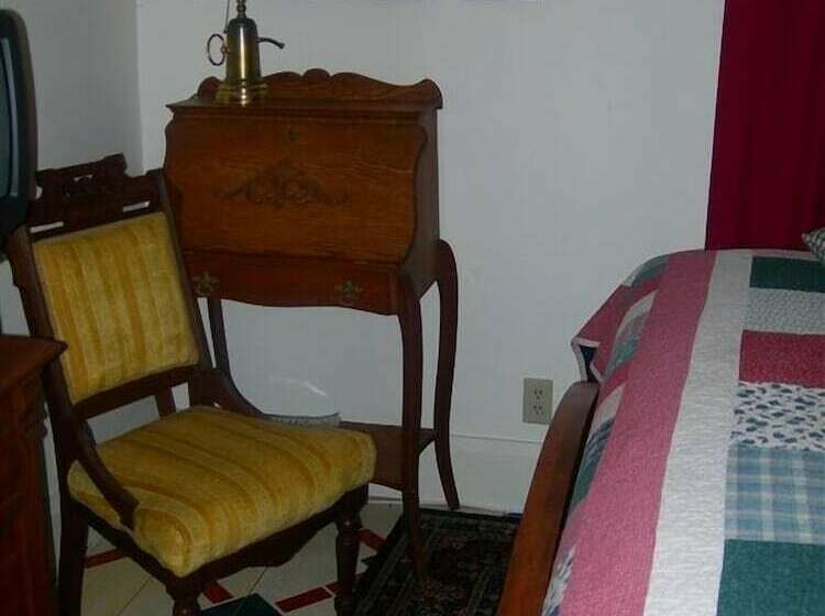 标准间, Strawberry Farm B And B