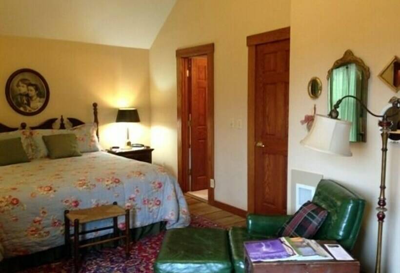 标准间, Strawberry Farm B And B