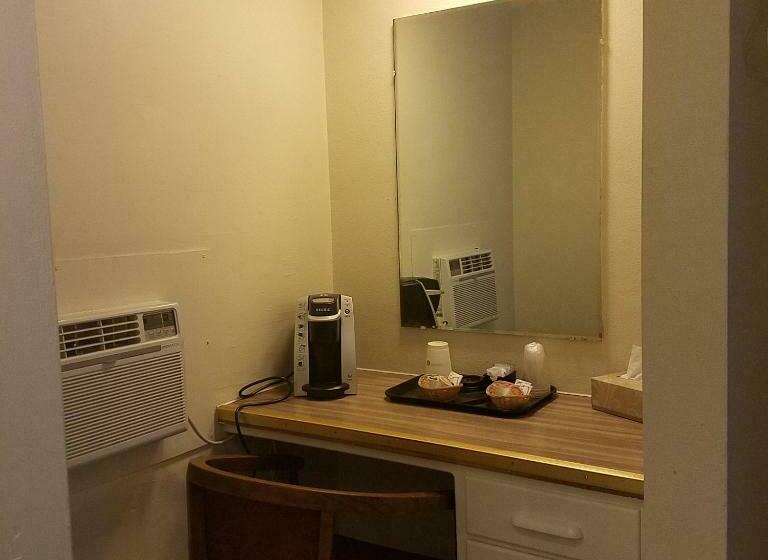 غرفة قياسية, Greenwell Motel