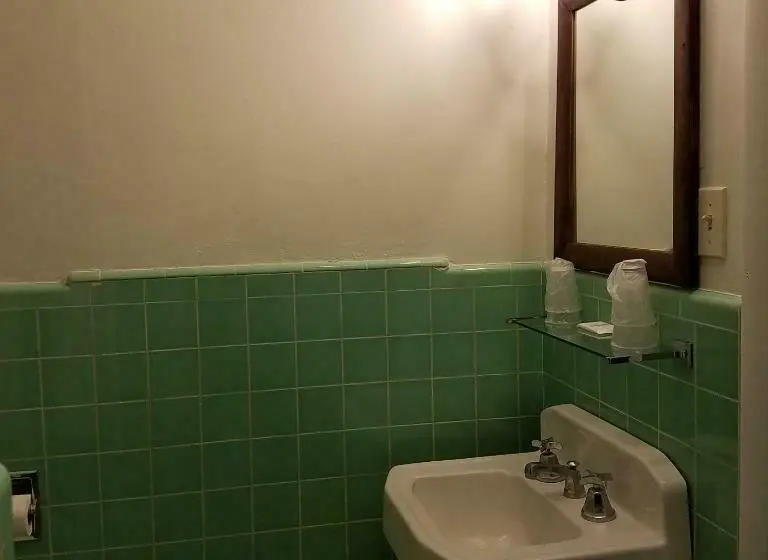 スタンダードルーム, Greenwell Motel