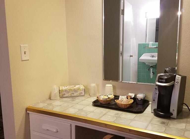 غرفة قياسية, Greenwell Motel