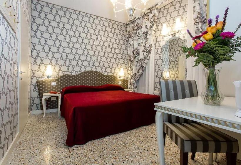 Superior Room, Ca Nobile Corner