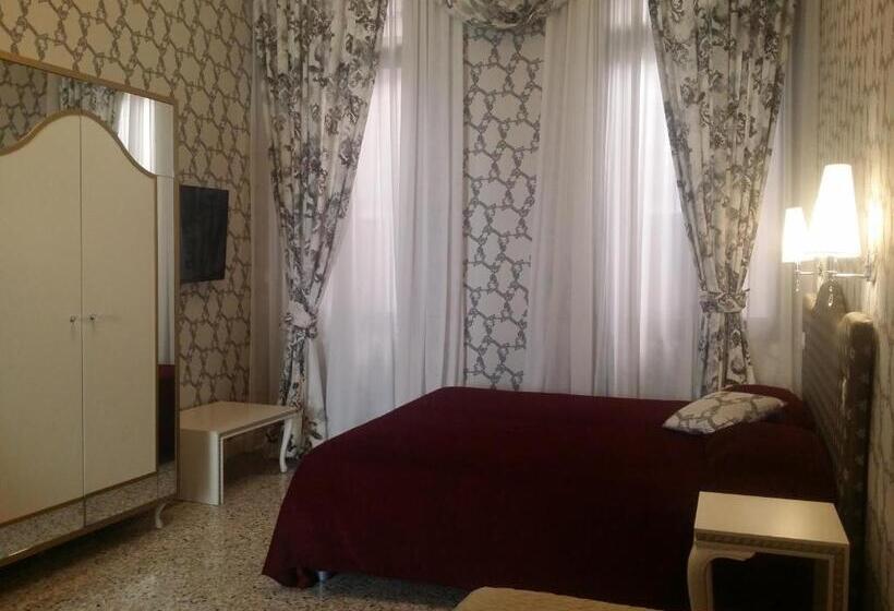 Superior Room, Ca Nobile Corner