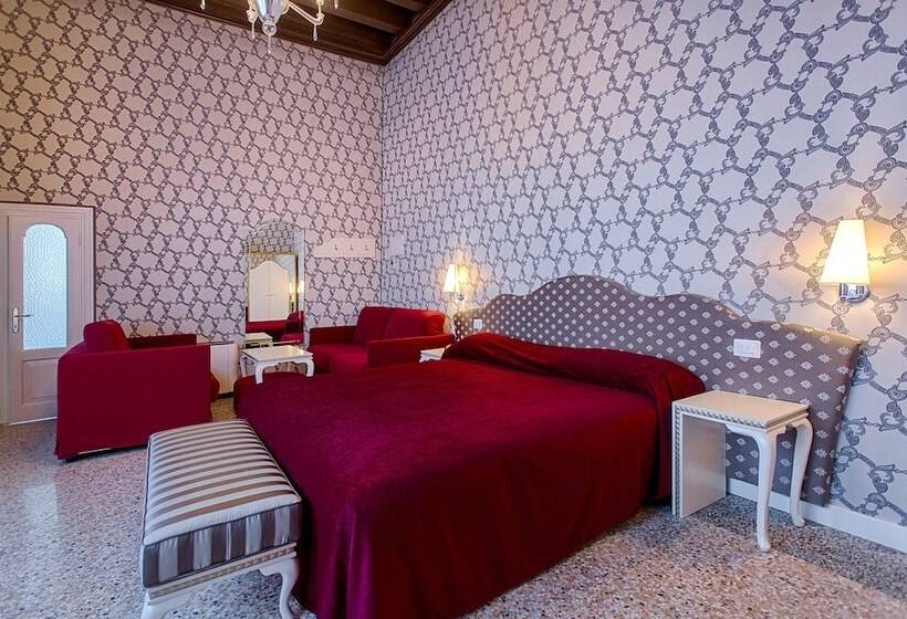 Deluxe Suite, Ca Nobile Corner