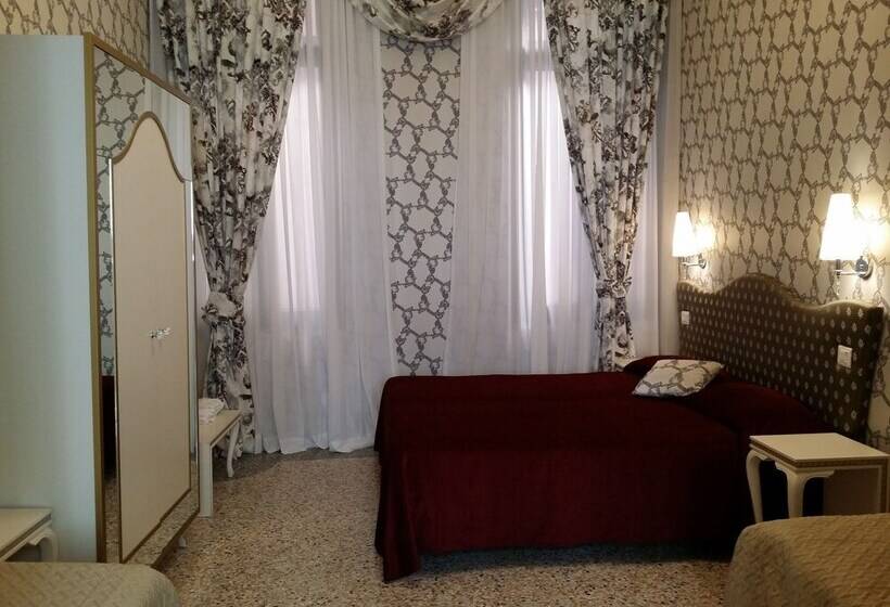 Superior Room, Ca Nobile Corner