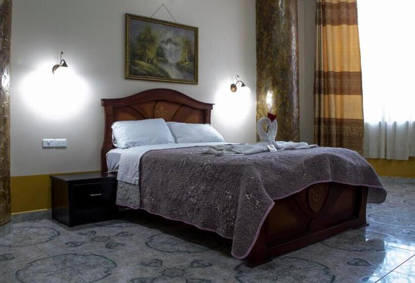 غرفة قياسية, Coca Imperial