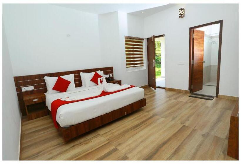 Номер Стандарт с Балконом, Holiday Vagamon