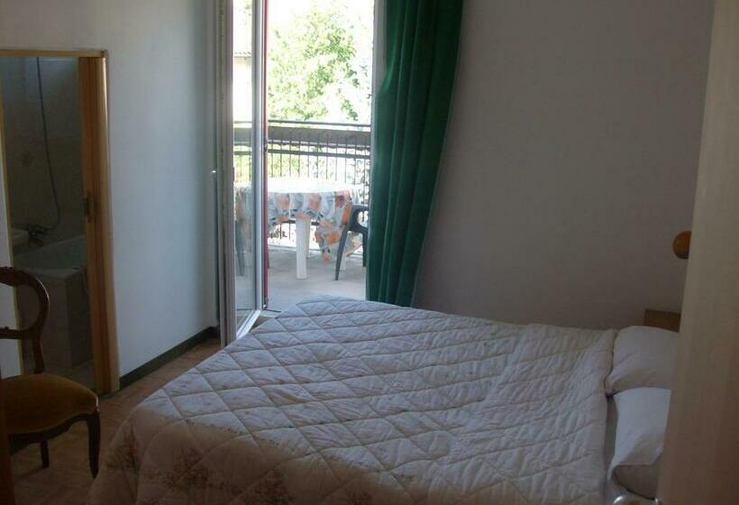 غرفة قياسية فردية, Gasthaus Pension Flora