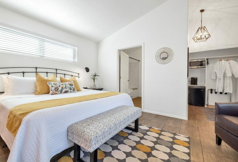 منزل غرفة نوم واحدة, Red Rock Inn Cottages