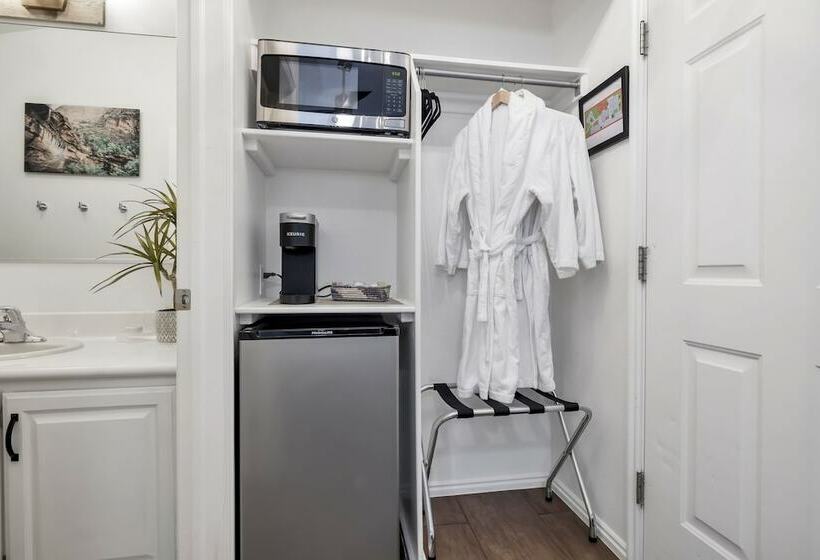 منزل غرفة نوم واحدة, Red Rock Inn Cottages