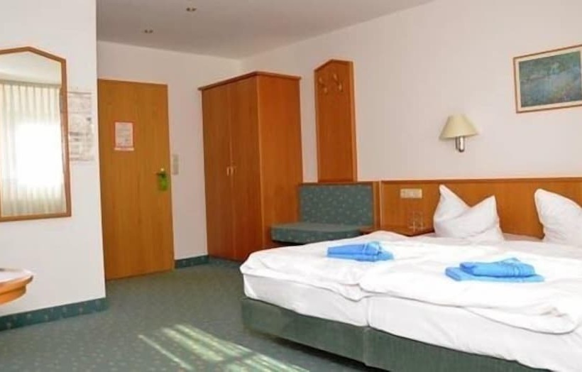 スタンダードシングルルーム, Sommerfrische Lothramühle