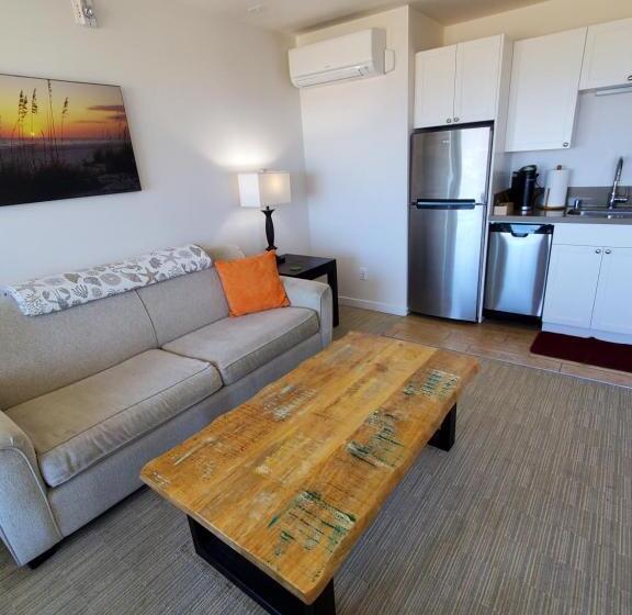 جناح جونيور مطلّ علي البحر, Moonstone Beach Motel