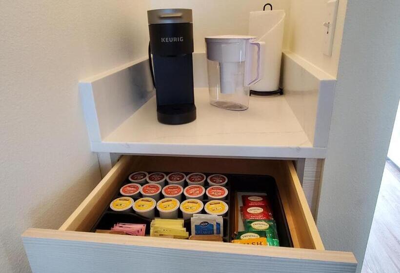 إستوديو ديلوكس, Moonstone Beach Motel