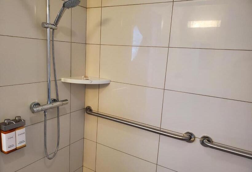 إستوديو قياسى, Moonstone Beach Motel