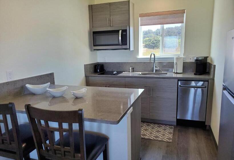 Family Suite, Moonstone Beach Motel