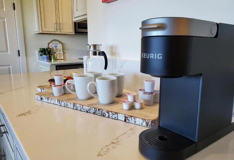 جناح جونيور ديلوكس, Moonstone Beach Motel