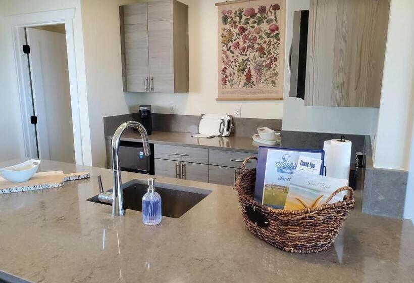 جناح غرفتين نوم, Moonstone Beach Motel