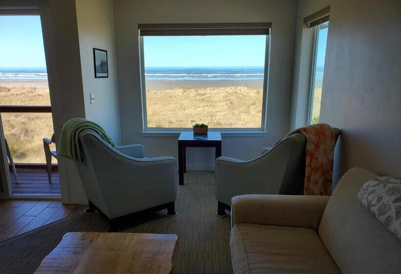 جناح جونيور مطلّ علي البحر, Moonstone Beach Motel