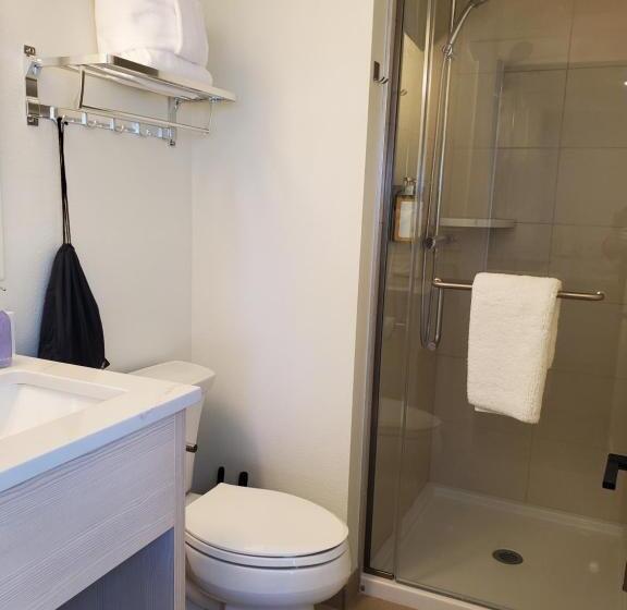 Люкс Повышенной Комфортности, Moonstone Beach Motel