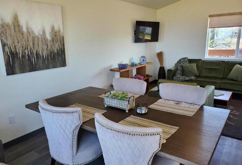 جناح غرفتين نوم, Moonstone Beach Motel