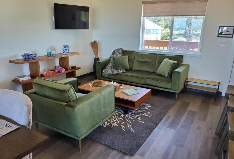 Люкс 2 Спальни, Moonstone Beach Motel