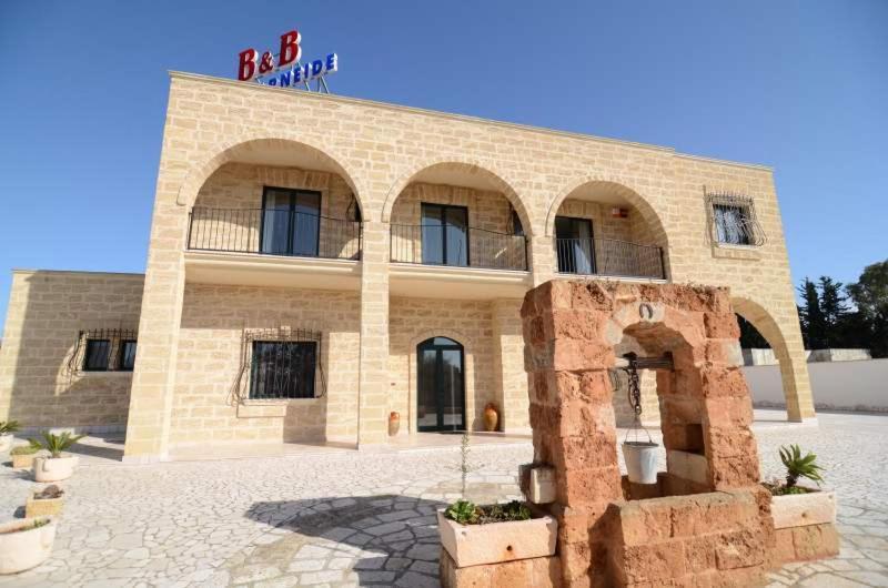 غرفة قياسية ثلاثية, Villa Arneide