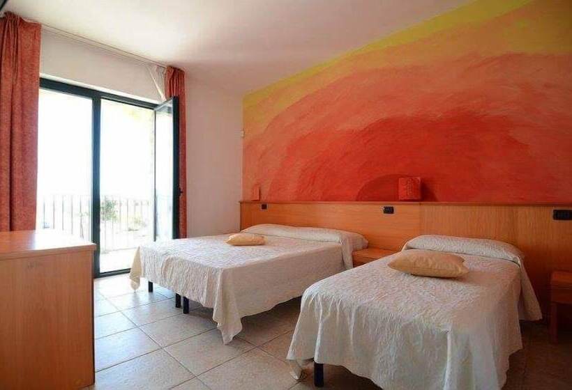 חדר סטנדרט לשלושה, Villa Arneide