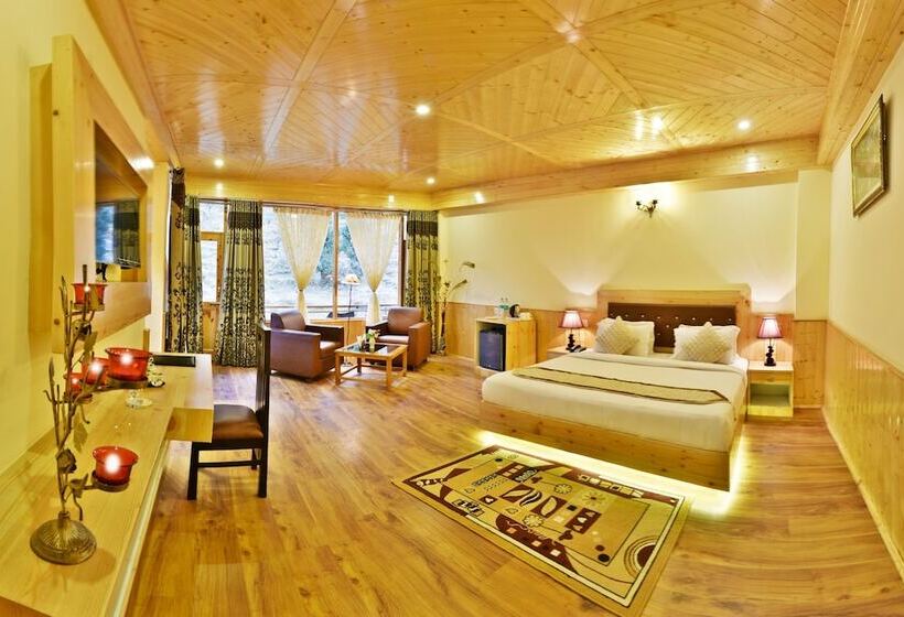 اتاق لوکس, Whistling Pines Resorts And Spa