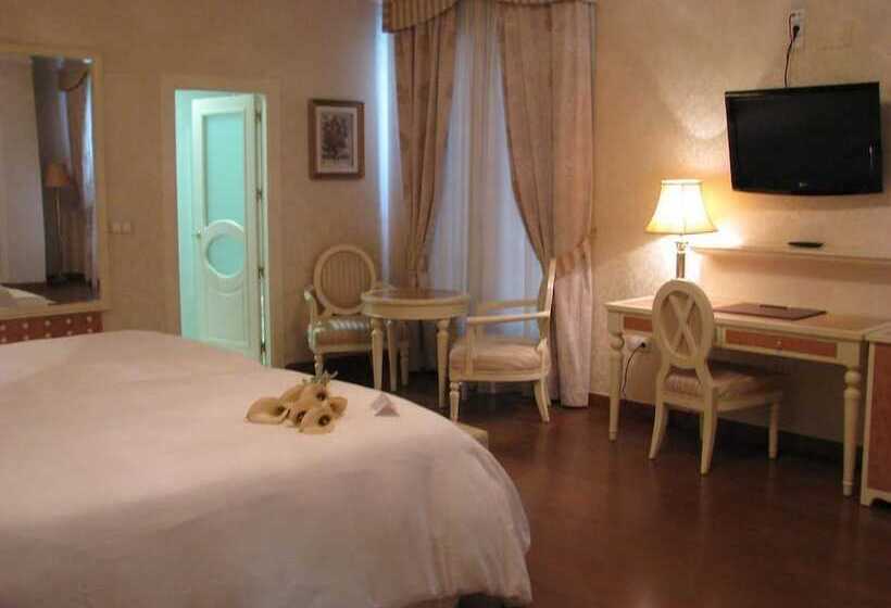 Habitación Estándar con Balcón, Bossh Alicia