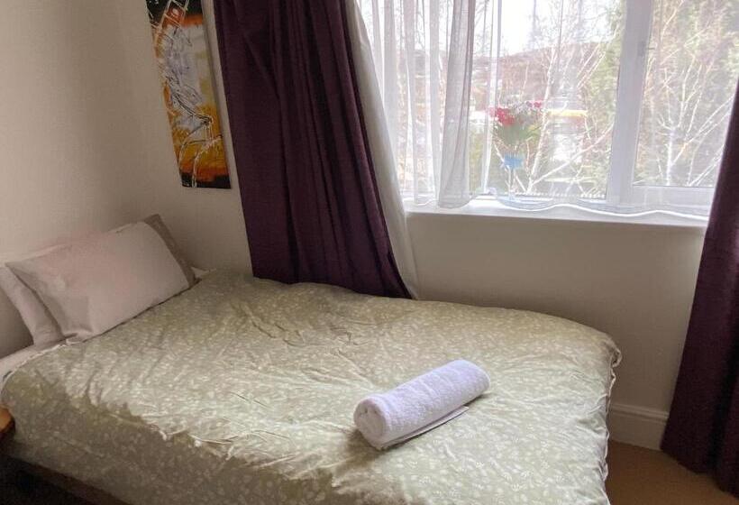 اتاق لوکس سه تخته, Ellstanmor Guesthouse Cooma