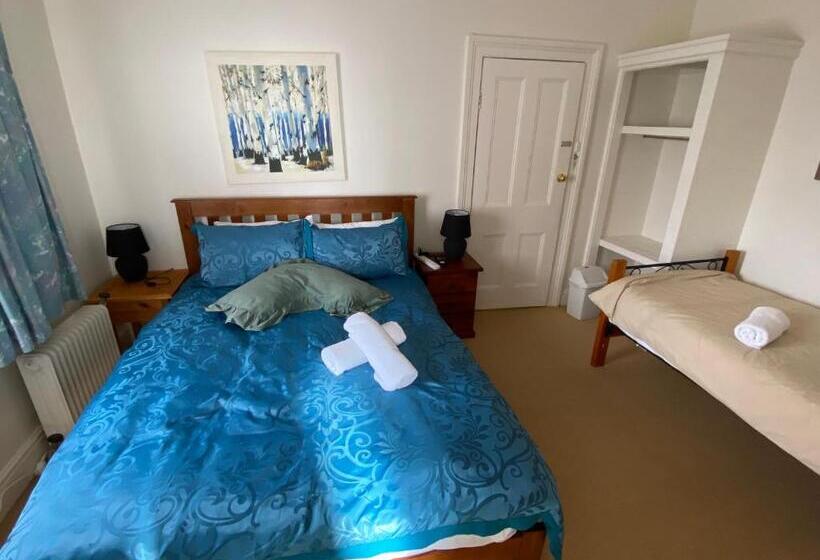 اتاق لوکس سه تخته, Ellstanmor Guesthouse Cooma