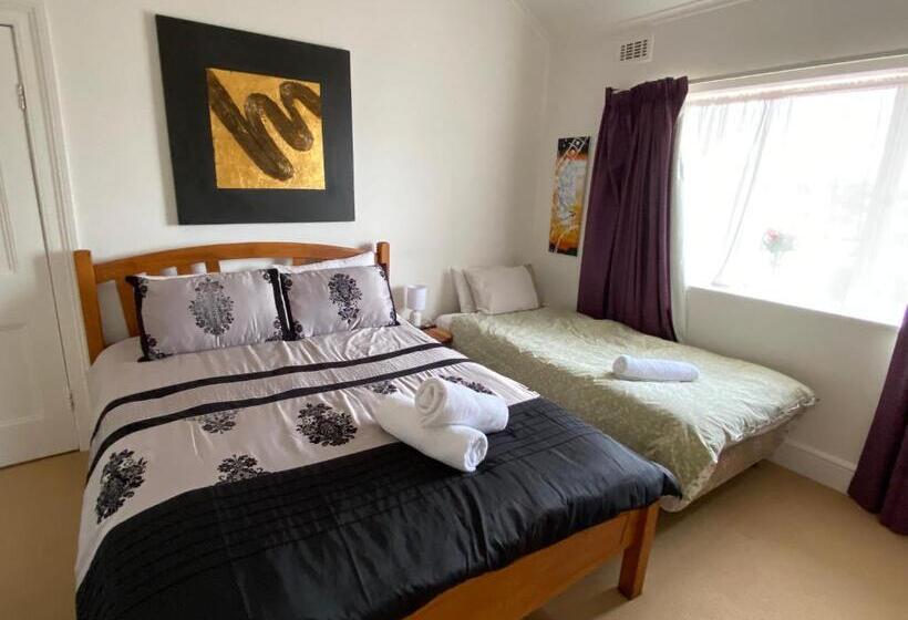 اتاق لوکس سه تخته, Ellstanmor Guesthouse Cooma