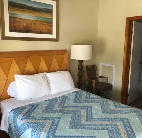 غرفة قياسية, Avon Motel